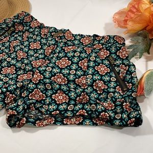 🔥 Teal black orange white floral shorts with pocket